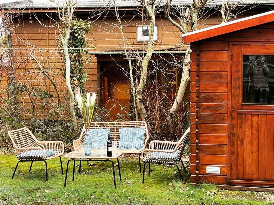 Knus Chalet Met Zwembad En Sauna Sint Maartensvlotbrug Exterior foto